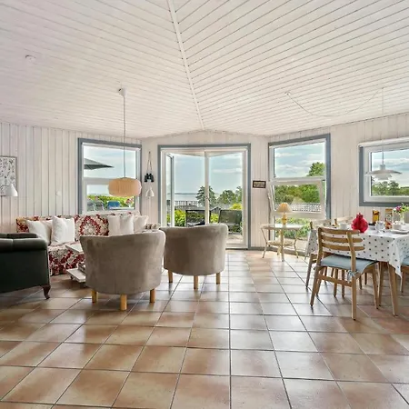 Amazing In Bjert With Wifi And 3 Bedrooms Feriehus *