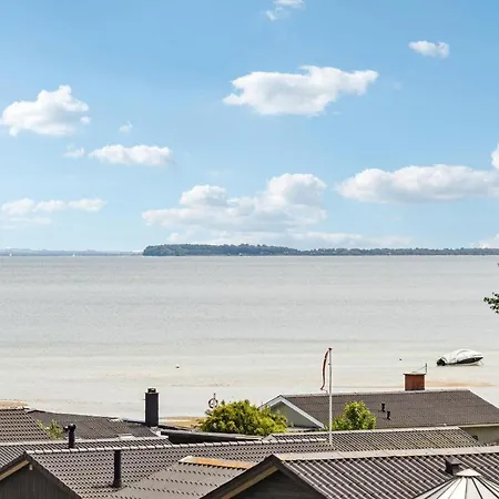 Feriehus Amazing In Bjert With Wifi And 3 Bedrooms Binderup Strand